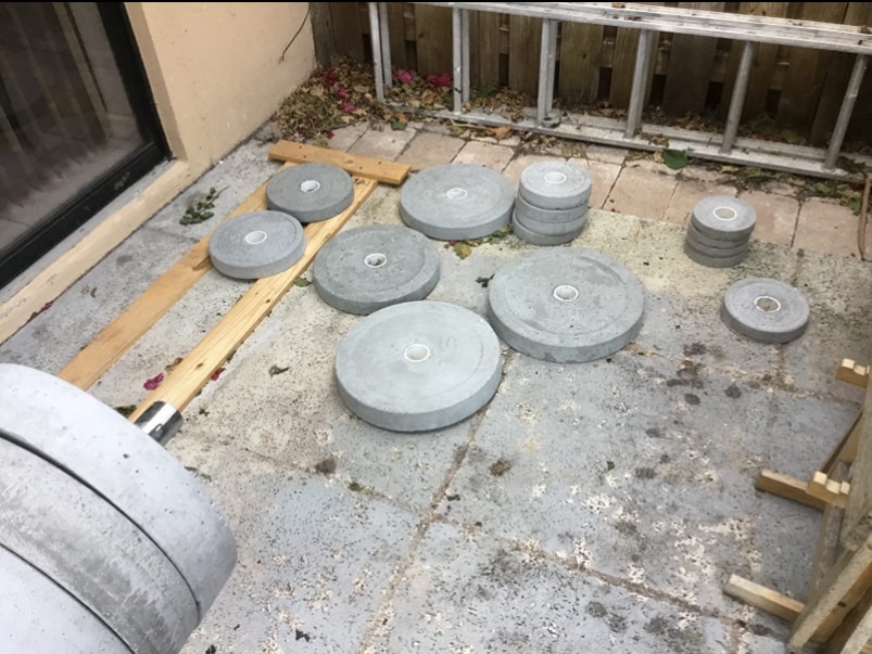 Reusable DIY Olympic Barbell Cement Weight Molds